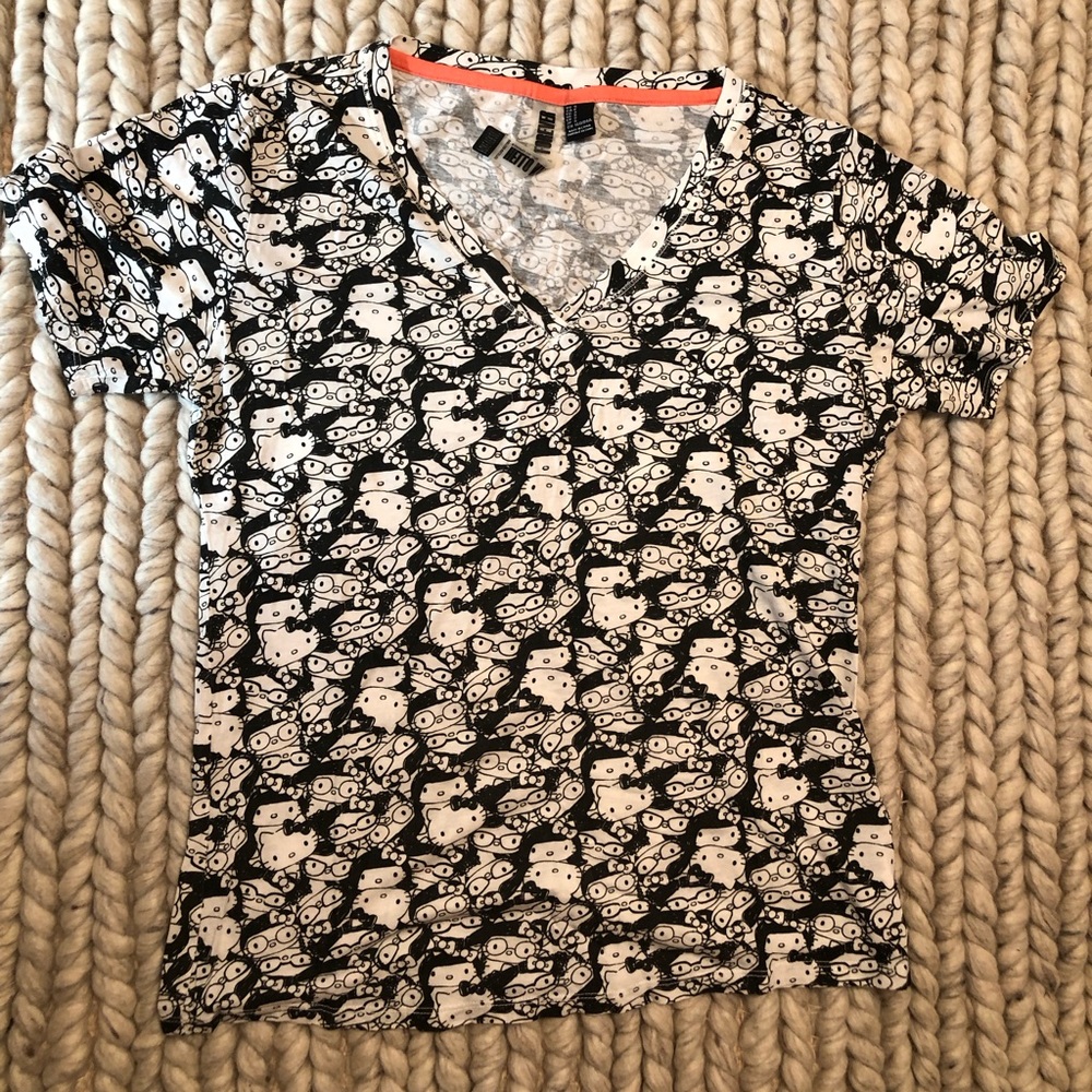Forever 21 Hello Kitty Tee
